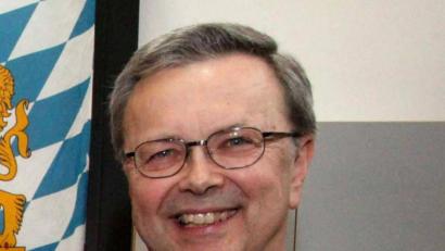 Bild: Hirsch/exb
Als Vorsitzender des 12. Zivilsenats ist Gerhard Maier beim Oberlandesgericht Nürnberg in den Ruhestand getreten. Zuvor hatte er unter anderem die Position des Vizepräsidenten beim Landgericht Amberg inne.