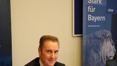 Bild: Robert Seidl
René Krahn, Standortleiter von Continental Regensburg, ist seit vergangenem Herbst Vorstandvorsitzender der Region Regensburg bei den Arbeitsgeberverbänden Bayme und VBM.