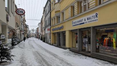 Bild: Verena Fitzgerald
Viel ist nicht los in der Innenstadt von Amberg. Die Einzelhändler hoffen, dass „Click & Collect“ die Kundenfrequenz erhöht. Der Start war aber schleppend.