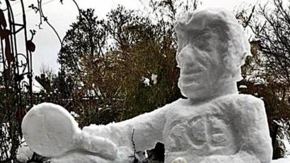 Bild: jma
Der besondere Schneemann wurde bei einem Online-Training der Tischtennis Jugend in Eschenbach gebaut.