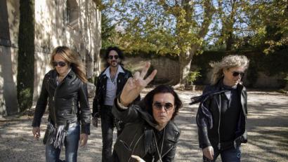 Bild: Fiaz Farelly/The Dead Daisies Pty Ltd./dpa 
Doug Aldrich (von links), Deen Castronovo, Glenn Hughes und David Lowy von der australisch-amerikanischen Hardrock-Band The Dead Daisies. Das neue Album „Holy Ground“ ist am Freitag erschienen.