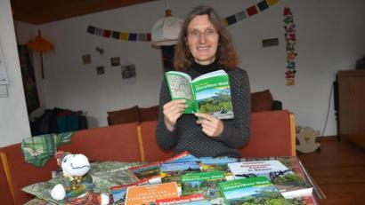 Bild: ui
Eva Krötz hat mittlerweile elf Bücher für Ausflüge zu Fuß und mit dem Rad geschrieben. Auch im Oberpfälzer Wald hat sie viele schöne Ecken und Winkel aufgespürt.