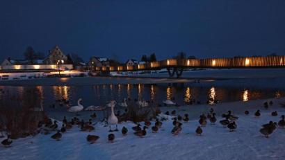 Bild: kro
Wunderschöne winterliche Kulisse im Fischhofpark.