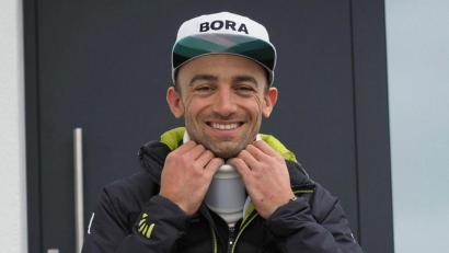 Bild: ref
Andreas Schillinger mit Halskrause. Der Rücken- und Halsbereich schmerzt.