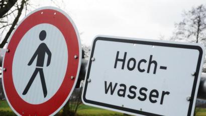 Bild: Gabi Schönberger
Obacht an Bächen und Flüssen! Die Gewässer könnten über die Ufer treten.