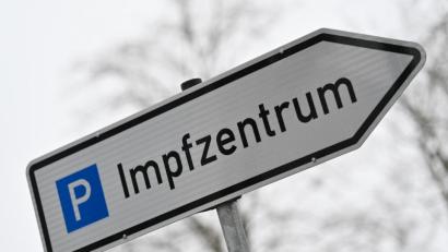 Symbolbild: Patrick Pleul/dpa
In Bayern konnten 1146 Impfdosen aufgrund von Fehlern bei Lagerung und Transport nicht eingesetzt werden.