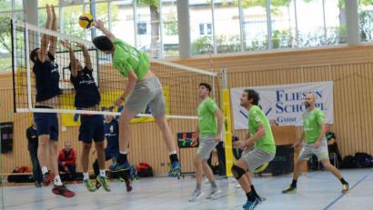 Bild: Andreas Brueckmann
Nicht geht mehr: Die Saison der bayerischen Volleyballer (Szene aus einem Spiel des VC Amberg) wurde abgebrochen: ohne Wertung, sprich ohne Auf- und Abstieg.