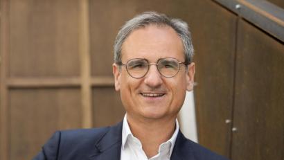 Bild: www.altrofoto.de/exb
Bei Wolfgang Dersch - seit 1. Oktober 2019 Kulturreferent der Stadt Regensburg, zuvor Kulturamtsleiter von Amberg - laufen die Fäden zusammen. Im Hintergrund werden trotz Corona bewährte und neue Open-Airs und Festivals für Regensburg geplant.