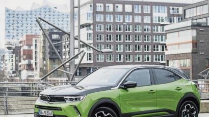 Bild: Jürgen Tap/Opel Automobile GmbH/dpa
Mit frischer Front voran: Die Designsprache des neuen Opel Mokka dürfte auch auf die Gestaltung künftiger Opel-Modelle hinweisen.