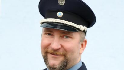 Bild: ow
Die Amtszeit von Kommandant Ulli Preißinger von der Feuerwehr Filchenorf ist abgelaufen. Wegen der Corona-Pandemie kann die Aktivenversammlung keinen neuen Kommandanten wählen. Deshalb verlängerte der Stadtrat mit einer Notbestellung die Amtszeit, bis eine Versammlung wieder einberufen werden kann.