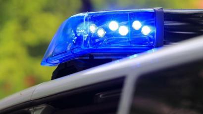 Symbolbild: Jens Wolf/dpa
Zwischen Ölbrunn und Frankenreuth wurden bereits zum dritten Mal Leitpfosten und Schneestangen herausgerissen.