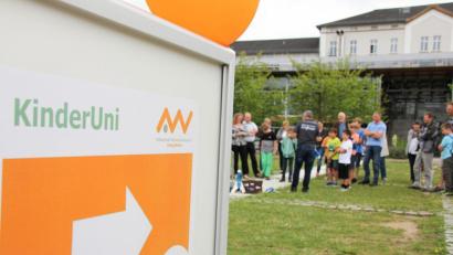 Bild: Wiesel/OTH Amberg-Weiden/exb
Die Kinder-Uni vor Ort ist pandemiebedingt nicht möglich, aber es muss nicht auf sie verzichtet werden, sagen die Verantwortlichen der OTH