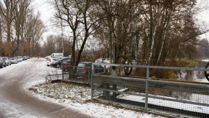 Bild: Gabi Schönberger
Wird der Parkplatz beim Stadtbad zum Wohnmobil-Stellplatz? Die Stadtverwaltung ist skeptisch.