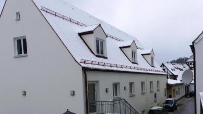 Bild: jp
Der neue Kastler Kindergarten ist mit rund 100 Kindern in fünf Gruppen voll ausgelastet. Der Marktgemeinderat ist froh, dass Umbau und Sanierung abgeschlossen sind.