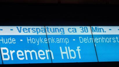 Bild: Mohssen Assanimoghaddam/dpa
Rückerstattungen bei Verspätungen können bei der Bahn bald online beantragt werden.