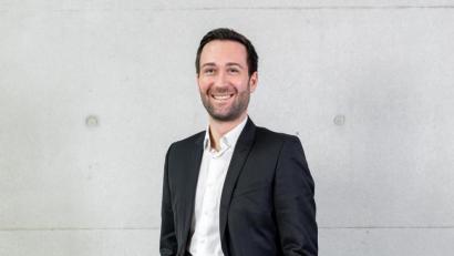 Bild: FH Kufstein Tirol/Thorben Jureczko
Dr. André Haller in seiner neuen Wirkungsstätte, der Fachhochschule Kufstein Tirol.