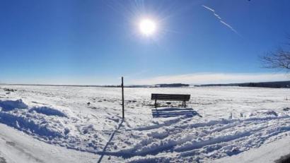 Bild: ubb
Glücksmomente tanken bei strahlendem Sonnenschein am Sonntagsspaziergang auf dem Kreuzberg bei Wiesau.