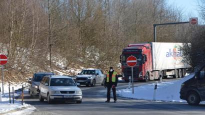 Bild: dob
Seit Sonntag werden Einreisende an der Grenze in Waidhaus streng kontrolliert.