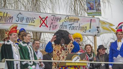 Archivbild: Bernhard Eckstein/exb
Eine Aufnahme vom Faschingsdienstag 2014, in der Mitte Büttenredner Martin Hecht.
