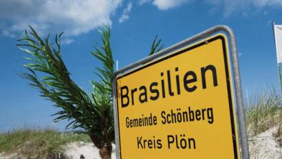Bild:  Fabian Stratenschulte/dpa
Der Strandabschnitt Brasilien gehört zur Gemeinde Schönberg und liegt an der Ostsee.