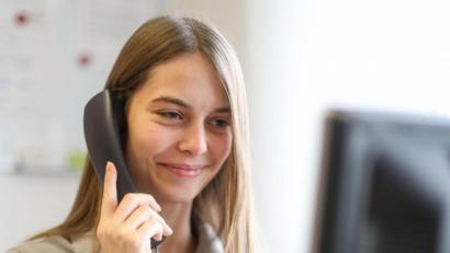 Bild: Felix Wunnike/exb
Die Johanniter bieten ein kostenloses Zuhör-Telefon an.