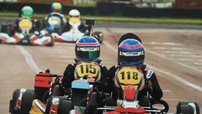 Archivbild: MSC Wiesau/exb
Auf dem Kart-Parcours ist Mikka Trapp (vorne mit der Startnummer 118) ganz in seinem Element.