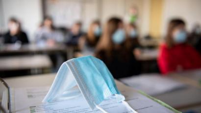Bild: Matthias Balk, dpa
Ein Klassenzimmer? Davon können Schüler in den Landkreisen Neustadt/WN, Tirschenreuth und der Stadt Weiden seit über zwei Monaten nur träumen.