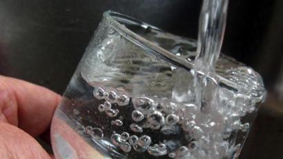 Archivbild: Götz
Die Sanierungsarbeiten an der Trinkwasseraufbereitungsanlage in Klardorf laufen voraussichtlich noch bis Ende des Jahres.