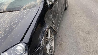 Bild: Polizei Neustadt / exb
So sah das Auto der Unfallverursacherin nach dem Zusammenstoß mit dem Lkw aus.