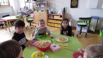 Bild: Kinderhaus Tausendfüßler/exb
In der Faschingswoche gab es für die Mädchen und Buben im Kinderhort viel Spaß und Abwechslung.