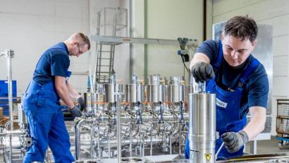 Bild: Kiefer
Abfüllanlage der Neutraublinger Firma Krones.