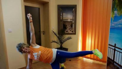 Bild: ü
Martina Haßler leitet online die Aerobic-Kurse.
