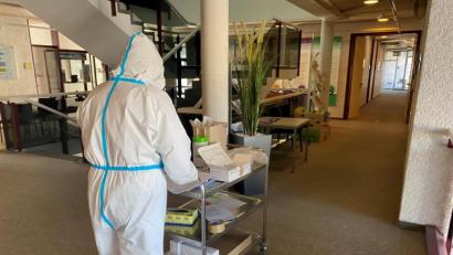 Bild: Landratsamt Wunsiedel/exb
Schnelltests im Landratsamt Wunsiedel.