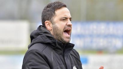 Bild: zg
Faruk Maloku hatte bereits vor einigen Wochen seinen Abschied von der DJK Gebenbach zum Saisonende bekanntgegeben. Nun steht fest: Der A-Schein-Inhaber wird zum 1. Juli 2021 neuer Coach beim Süd-Bayernligisten SV Donaustauf.