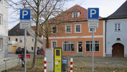 Bild: bnr
Die E-Ladestation am Marktplatz weist eine steigende Nutzungsdauer auf. 42 Stunden wurde sie im vergangenen Quartal genutzt.