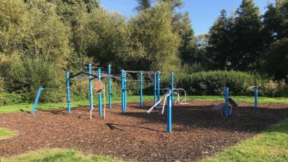 Archivbild: Stefanie Gradl/exb
Der Calisthenics-Sportpark in den Vilsauen muss einem Motorik-Pfad weichen.