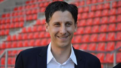 Archivbild: Fabian Leeb
Christian Keller, Geschäftsführer Profifußball beim SSV Jahn Regensburg, bezieht im Interview mit Oberpfalz-Medien Stellung zu den Corona-Infektionen innerhalb des Zweitliga-Kaders.