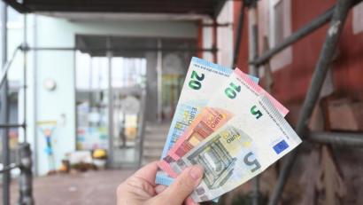 Symbolbild: Gabi Schönberger
Die Staatsregierung hat sich bereit erklärt, die Kindergartenbeiträge auch für Januar bis März 2021 zu übernehmen. Allerdings nur zu 70 Prozent, den Rest muss die Stadt Amberg aufbringen.