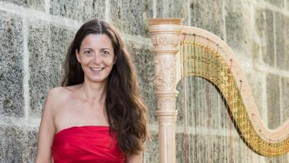 Bild: Marcus Eichhorn
Am 11. Juli gastiert die Harfenistin Silke Aichhorn im Mehrzwecksaal in Brand.