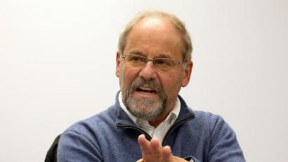 Archivbild: Götz
Jost Hess, der Gründer des Arbeitskreises Asyl Weiden, hofft, dass bald wieder Präsenzunterricht an den Schulen möglich ist und sein Team die Flüchtlingskinder dann auch wieder bei den Hausaufgaben unterstützen darf.