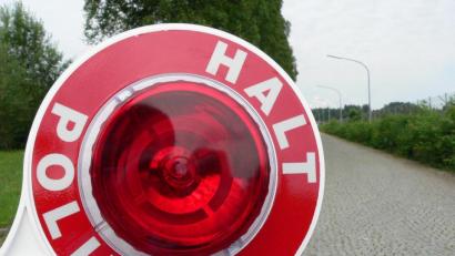 Symbolbild: Bundespolizei
Einen Autofahrer, der mit Anhänger unterwegs war, kontrollierte die Polizei am Montag in Waldsassen.