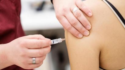 Symbolbild: Ole Spata/dpa
Die Oberpfalz erhält in dieser Woche 33.500 Impfdosen.