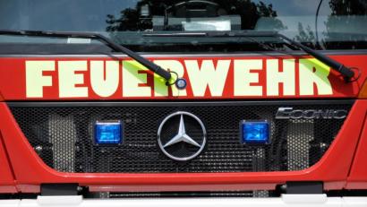 Symbolbild: Alexander Unger
In einem Carport in Burglengenfeld brach am Donnerstagabend ein Brand aus. Die Flammen griffen auf das angrenzende Wohnhaus über und verursachten einen hohen Schaden.