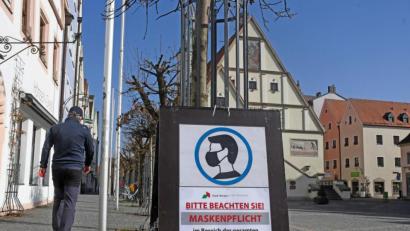 Bild: Gabi Schönberger
Die Coronapandemie verschärft die Entwicklung, dass die Weidener Innenstadt verödet. Sie "mutet an wie eine Geisterstadt", meint OB Jens Meyer.