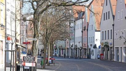 Bild: Gabi Schönberger
Standortnachteil Innenstadtlage? Baumärkte und Gärtnereien öffnen wieder, die Läden in der Innenstadt müssen geschlossen bleiben. Ungerecht findet das der Sprecher des Weidener Einzelhandels.