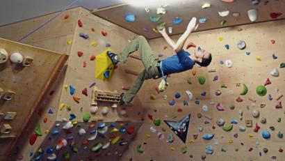 Bild:  Armin Eger
Perfekte Trainingsbedingungen findet Florian Hage in seinem Boulderraum unter der Garage des Wohnhauses.