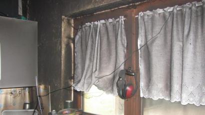 Bild: sei
Von Ruß überzogen sind Wände, Möbel und Geräte in der Werkstatt beim Stadion des VfB Mantel.