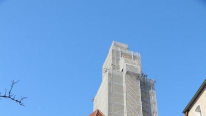 Bild: rpp
Mit einem der vorderen Plätze bei der Online-Abstimmung der christlichen Zeitschrift "chrismon" hofft die evangelische Kirchengemeinde Neustadt am Kulm weiteres Geld für die Sanierung des Kirchturmes der Dreieinigkeitskirche zu erhalten,