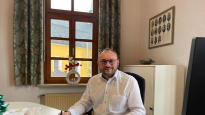 Bild: fjo
Bürgermeister Markus Bauriedl blickt zurück auf sein erstes Amtsjahr und zieht dabei viel mehr als nur eine äußerst positive Bilanz.