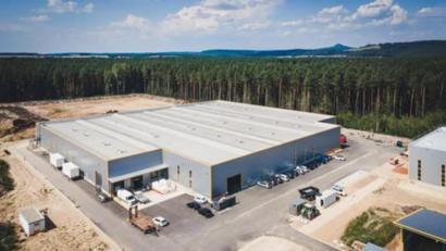 Bild: Lippert/exb
Eschenbach wird neuer Hauptstandort von Lippert. In fünf Bauabschnitten sollen bis 2025 insgesamt 60 bis 70 Millionen Euro investiert werden.